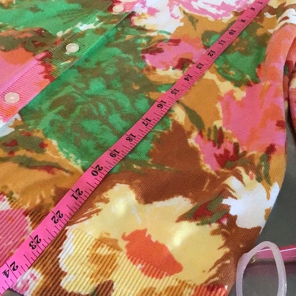 Talbots, Pima cotton floral🌺 sweater. Cardigan Style, size L - Picture 6 of 7